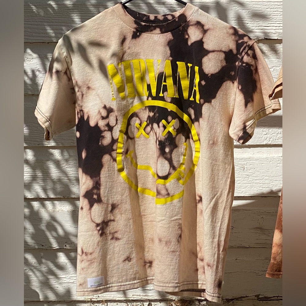 Adult medium // Nirvana t-shirt // Hand dyed